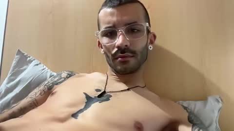 TOMMYDESIREX online show from 28, 4, 2026