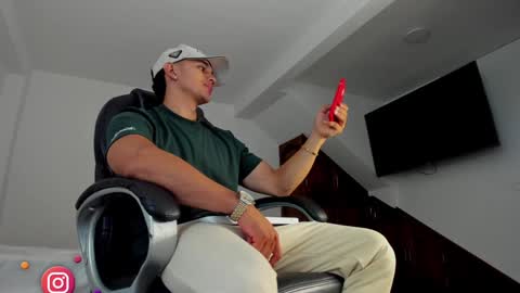 Instagram t garcia69 online show from 1, 1, 2025