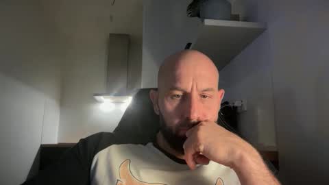 Thomas Fit online show from 8, 10, 2025