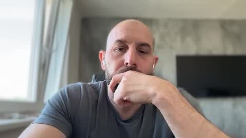 Snapshot of tommyx01 chatting on 22, 5, 2026 Thomas Fit online show from 22, 5, 2026