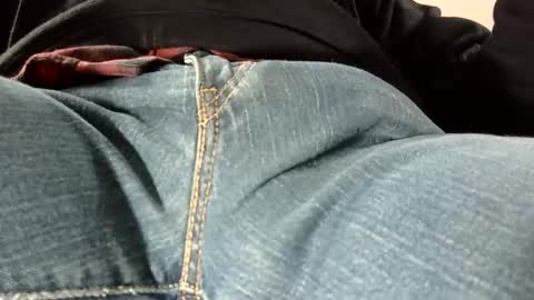 Snapshot of tomscibbly chatting on 7, 1, 2026 tomscibbly online show from 7, 1, 2026