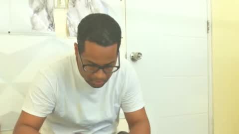 Antonio online show from 9, 3, 2025