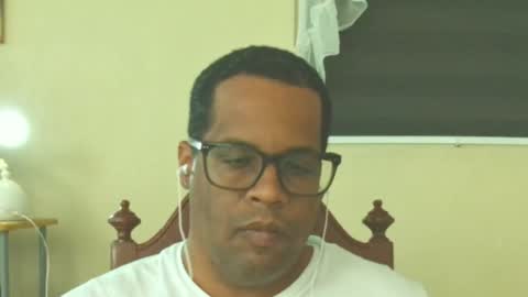 Snapshot of toni2814 chatting on 4, 6, 2026 Antonio online show from 4, 6, 2026