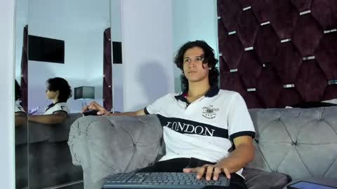 Snapshot of tonybenedetti chatting on 24, 4, 2026 Tony Benedetti online show from 24, 4, 2026