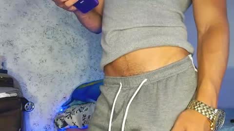 tonydesire_ online show from 22, 4, 2026