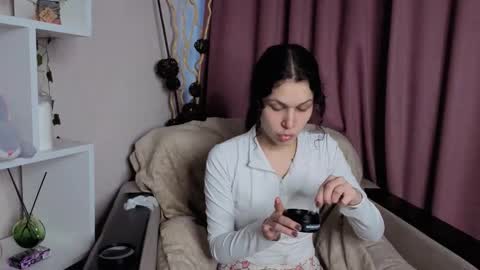 Lyna online show from 27, 11, 2025