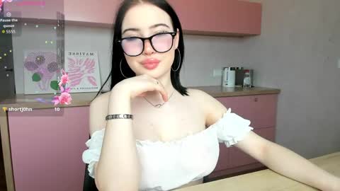 Snapshot of toooli chatting on 5, 5, 2026 toooli online show from 5, 5, 2026