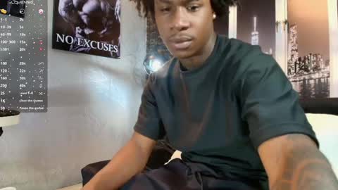 Snapshot of toower_ chatting on 21, 4, 2026 T O W E R online show from 21, 4, 2026