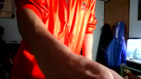 Snapshot of topdogintraining93 chatting on 3, 6, 2026 SagMeOreduceMe online show from 3, 6, 2026