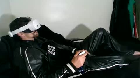 Snapshot of topdogintraining93 chatting on 9, 6, 2026 SagMeOreduceMe online show from 9, 6, 2026