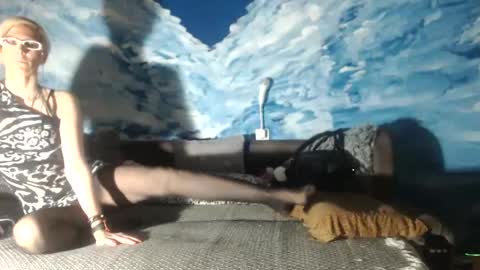 Snapshot of topdrivers chatting on 28, 1, 2025 Tara J online show from 28, 1, 2025