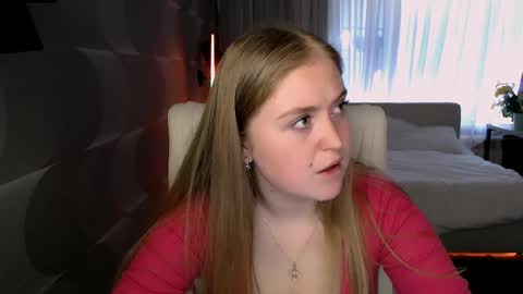 Snapshot of tori_blond chatting on 28, 4, 2026 tori_blond online show from 28, 4, 2026