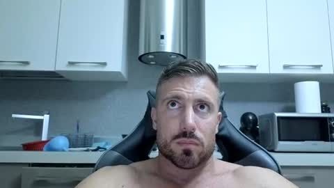 Snapshot of toro_arrapato chatting on 14, 6, 2026 toro_arrapato online show from 14, 6, 2026