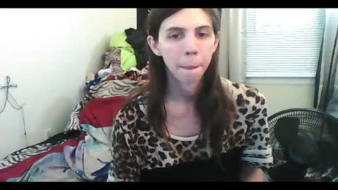 Snapshot of totalfuckingadorable chatting on 22, 6, 2026 Luna online show from 22, 6, 2026