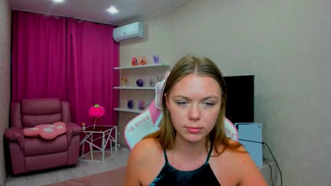 Touch The Heart online show from 15, 2, 2026