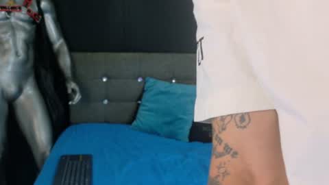 Snapshot of touching_the_sky chatting on 3, 7, 2026 Stiven online show from 3, 7, 2026