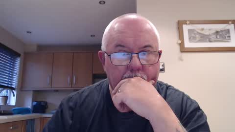 Snapshot of touchwood25 chatting on 16, 12, 2024 TOUCHWOOD25 online show from 16, 12, 2024
