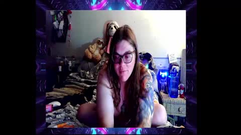 Toxiclove1311 online show from 2, 10, 2025