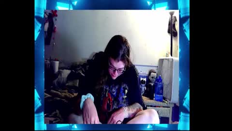 Toxiclove1311 online show from 13, 10, 2025