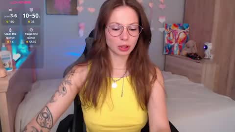 Snapshot of toxkiss chatting on 8, 7, 2026 toxkiss online show from 8, 7, 2026