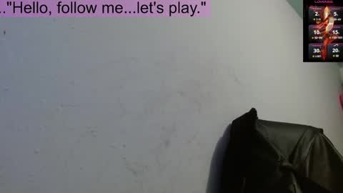 Snapshot of toxxxic_cams chatting on 1, 10, 2025 toxca69 online show from 1, 10, 2025