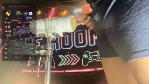 Snapshot of toysformycock chatting on 11, 11, 2025 ToysForMyCock online show from 11, 11, 2025