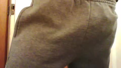 Snapshot of trackielad21 chatting on 22, 2, 2025 trackielad online show from 22, 2, 2025