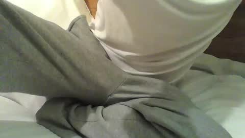 Snapshot of trackielad21 chatting on 24, 2, 2025 trackielad online show from 24, 2, 2025