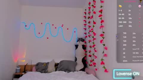 Ariana and Erik online show from 30, 10, 2025