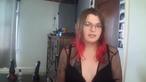 tranicpixiedreamgrl online show from 19, 6, 2026