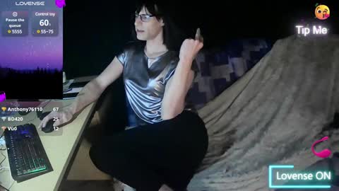 Sarah R. Lenor online show from 16, 12, 2024