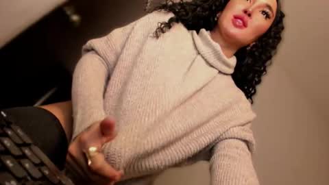 ALMIGHTY GODDESS VALENTINA online show from 4, 10, 2025