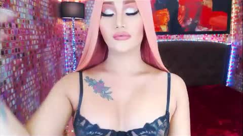 Snapshot of transplayfullolivia chatting on 2, 3, 2025 KYLIE BELLA  TS online show from 2, 3, 2025
