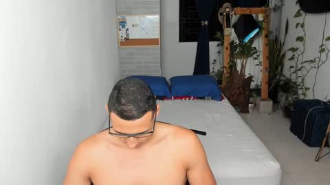 travis bakerr online show from 23, 1, 2025