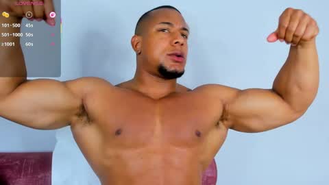 Snapshot of travis_lenox_ chatting on 5, 6, 2026 Travis online show from 5, 6, 2026