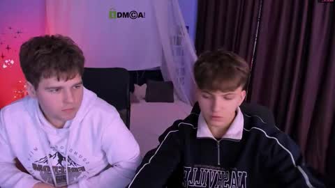 Snapshot of travis_wolf_ chatting on 21, 12, 2025 Travis online show from 21, 12, 2025