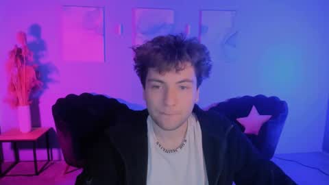 Travis online show from 3, 5, 2026