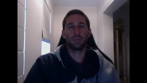 Snapshot of traviskenn chatting on 22, 1, 2025 TravisKenn online show from 22, 1, 2025