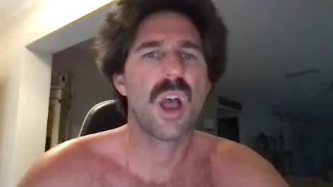 Snapshot of traviskenn chatting on 14, 10, 2025 TravisKenn online show from 14, 10, 2025