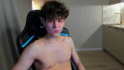 travisrivas online show from 16, 10, 2025