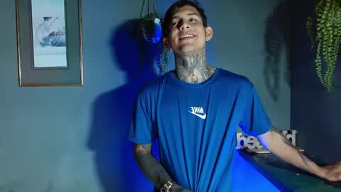 TRAV - INDEPENDENT MODEL online show from 17, 10, 2025