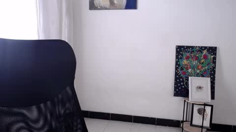 Emily online show from 4, 12, 2025