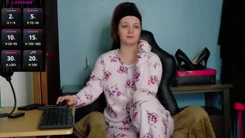 TreeJeanne online show from 12, 10, 2025