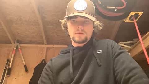 Snapshot of treeman817 chatting on 27, 4, 2026 treeman817 online show from 27, 4, 2026