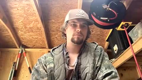 Snapshot of treeman817 chatting on 3, 5, 2026 treeman817 online show from 3, 5, 2026