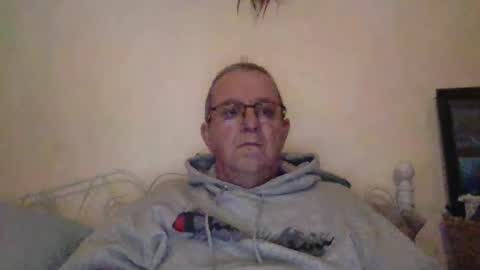 Snapshot of trev8331 chatting on 29, 3, 2026 Fe-fi-fo-fum online show from 29, 3, 2026