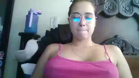 triana_bell online show from 15, 10, 2025