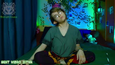trickykitsune online show from 11, 5, 2026
