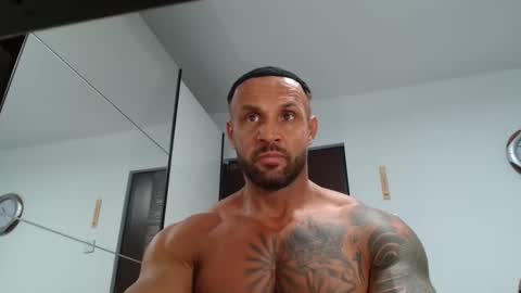 tridentmuscles online show from 25, 11, 2025