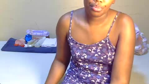Snapshot of trina_z chatting on 18, 6, 2026 trina_z online show from 18, 6, 2026
